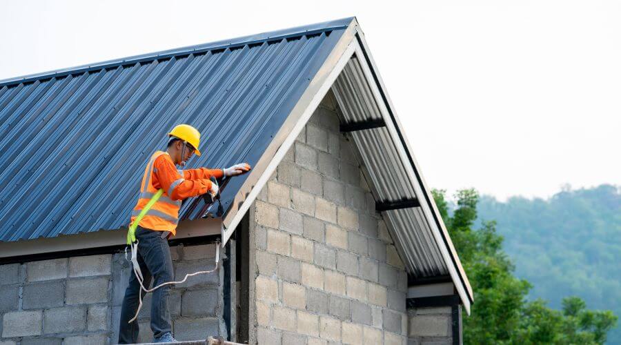Professional gutter cleaning in Brainard, NE